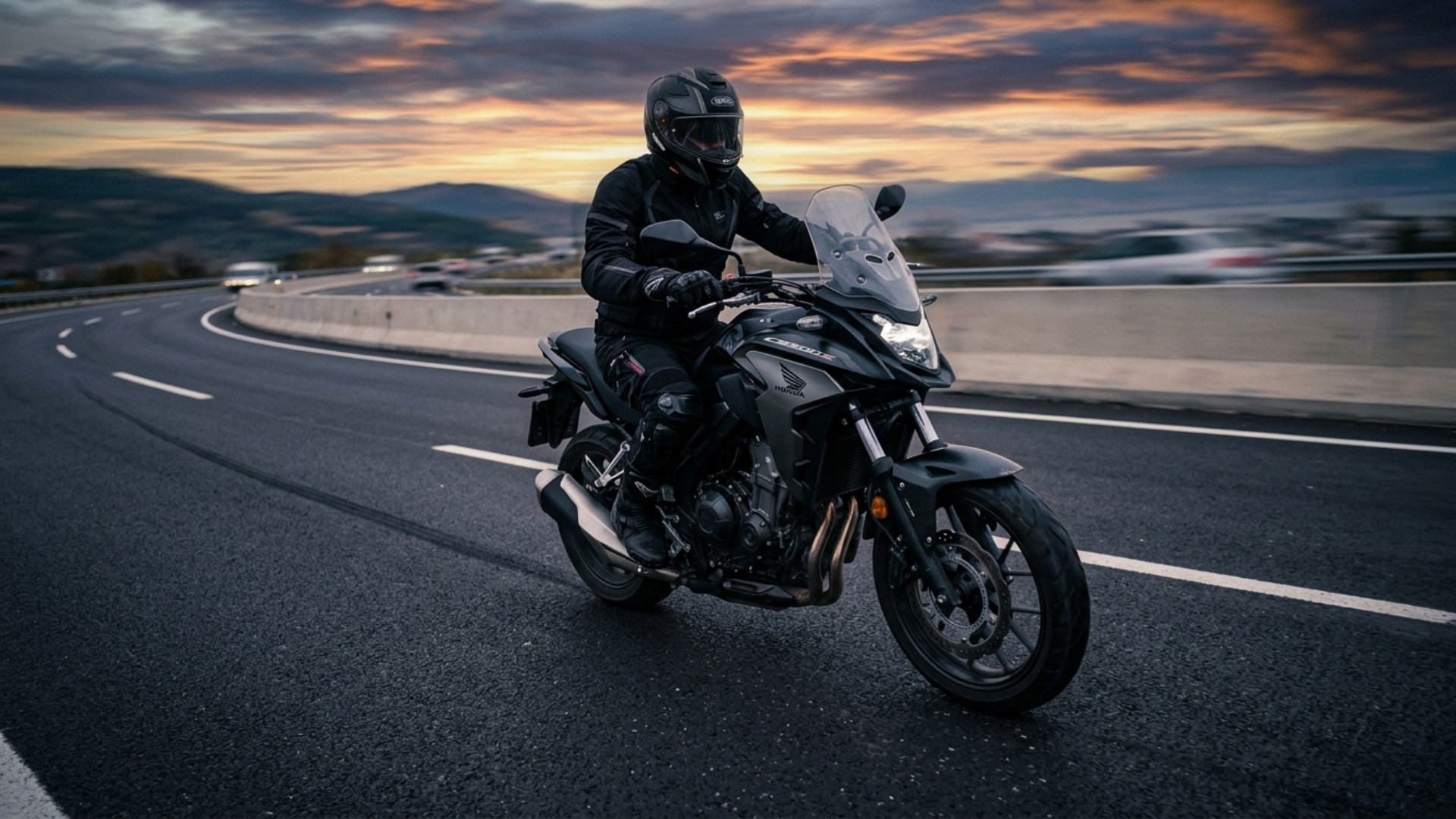 Motosiklette güvenli ani fren ve duruş